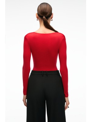 Ethiquet Tevrıne Kadın Kruvaze Yakalı Esnek Kumaşlı Uzun Kollu Çıtçıt Kapamalı Slim Fit Kırmızı Bluz