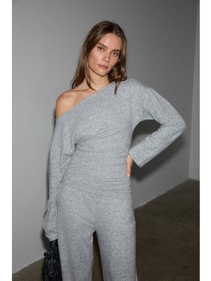 Ethiquet Nıveas Kadın Yumuşak ve Esnek Kumaşlı Kayık Yakalı Yanı Büzgülü Grimelanj Sweatshirt