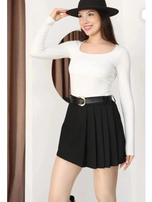Nazzain Kemerli Etekli Şort