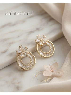 Stainless Steel Pirinç Gold Renk Zirkon Taşlı Halka Model Çiçek Figür Küpe