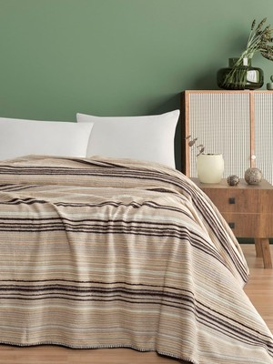 Tek Kişilik Çantalı Tomurcuk Battaniye 150 x 200