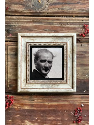Moontime Alaçatı Çerçeveli Taş Duvar Dekoru Tablo 20 cm x 20 cm Atatürk Fotoğrafı