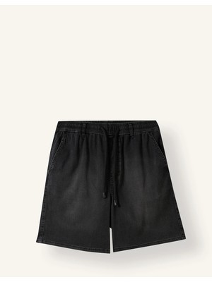DeFacto Ultra Yumuşak Relax Fit Esnek Belli Jean Bermuda Şort H8889AX26AU