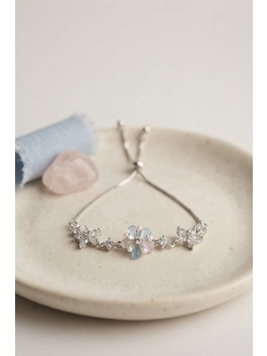 ALK Gümüş Renk Zirkon Taşlı Pirinç Renkli Papatya Model Asansörlü Bileklik