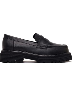 Derimod Kadın Siyah Kalın Tabanlı Deri Maskülen Loafer AF190069DV