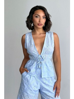 Very Moda Önden Bağlamalı Nakışlı Vual Bluz | D2911