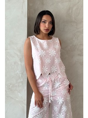 Very Moda Nakışlı Kolsuz Bluz | D2872