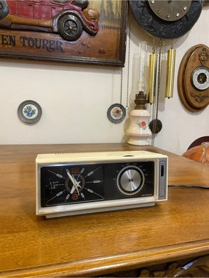 Moontime Alaçatı Antika Radyo Saat