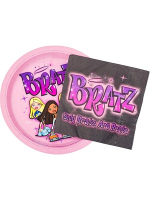 Silver Buffalo Bratz Dolls 32 Parça Mor Kağıt Peçete ve Tabak Parti Paketi Yasmin, Sasha, Jade ve Cloe