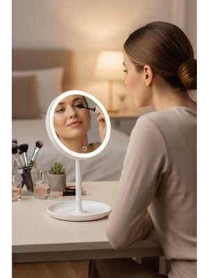 Buffer® LED Işıklı Yuvarlak Makyaj Aynası – Dokunmatik Ayarlanabilir Işık Tonlu, 360° Döner Masaüstü Profesyonel Makyaj ve Cilt Bakım Aynası