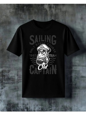 Comvicho Sailing Old Captain Baskılı Oversize Tişört