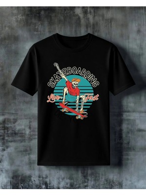 Comvicho Skateboarding Live Fast Baskılı Oversize Tişört