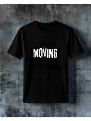 Comvicho Keep Moving Forward Baskılı Oversize Tişört