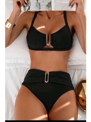 Wesby Yüksek Bel U Kesim Aksesuar Detaylı Bikini Takımı