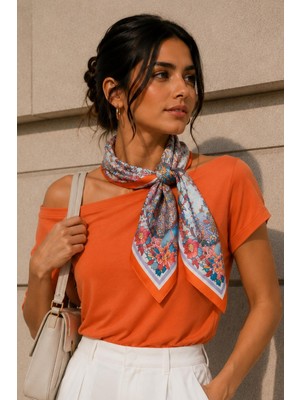 1001 Şehir Temalı Zürafa Desen Turuncu Soft Bandana Fular 50X50 cm