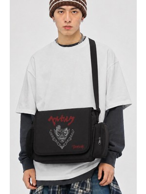 Fuddy Moda Unisex Berserk Anime Baskılı Postacı Çantası