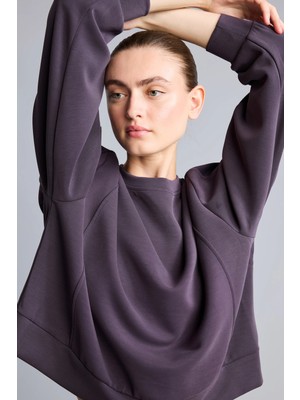 DeFacto Ultra Yumuşak Oversize Bisiklet Yaka Dikiş Detaylı Modal Sporcu Basic Sweatshirt H4536AX26AU