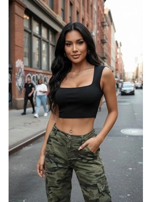 Hace Bazaar Kadın Siyah Modern Fit Kare Yaka Kalın Omuz Detaylı Crop Top Bluz