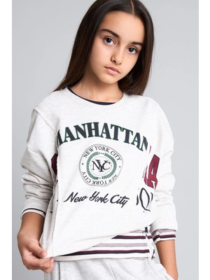 DeFacto Pamuklu Relax Fit Kısa Kollu Bisiklet Yaka Baskılı Kalın Sweatshirt Kız Çocuk H9737A826AU