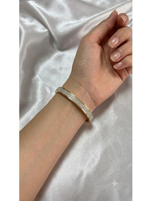Bymiel Gold Zirkon Taş Şerit Detaylı Çelik Kelepçe Bileklik – Kadın 316L Paslanmaz Çelik Bileklik