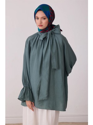 Belli Mürdüm Geometrik Desen %100 Twill Ipek Eşarp 4401-81