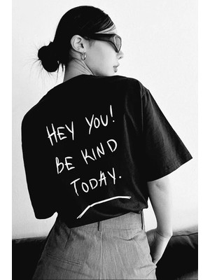 Kadın Baskılı T-Shirt Kısa Kol Bisiklet Yaka Oversize Rahat Kalıp Tişört T-Shirt - Siyah