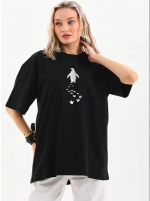 Kadın T-Shirt Penguen Baskılı Bisiklet Yaka Kısa Kol Yazlık Tişört - Siyah