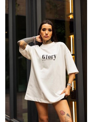 Kadın Bisiklet Yaka Baskılı Oversize  Kısa Kol T-Shirt - Beyaz
