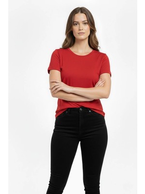 Kadın Bisiklet Yaka Slim Fit Likralı Tişört - Kırmızı