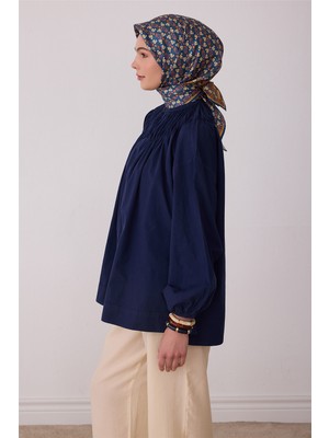 Belli Petrol Geometrik Desen %100 Twill Ipek Eşarp 4403-53