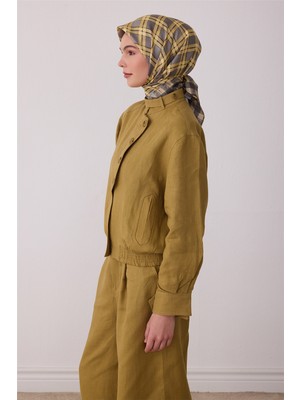 Belli Sarı Geometrik Desen %100 Twill Ipek Eşarp 4421-33
