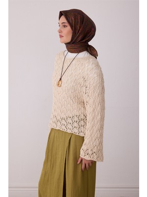 Belli Kahverengi Etnik Desen %100 Twill Ipek Eşarp 4404-02