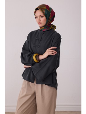 Belli Yeşil Geometrik Desen %100 Twill Ipek Eşarp 4401-33
