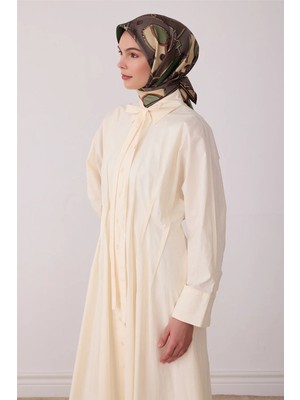 Belli Yeşil Geometrik Desen %100 Twill Ipek Eşarp 4400-06
