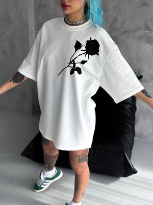 Kadın Bisiklet Yaka Baskılı Oversize  Kısa Kol T-Shirt - Beyaz