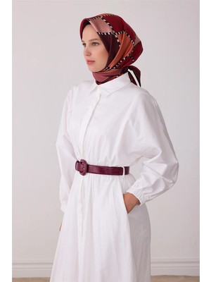 Belli Kırmızı Geometrik Desen %100 Twill Ipek Eşarp 4419-83
