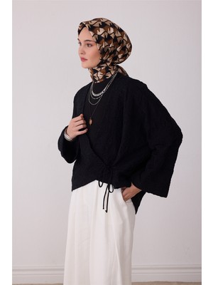 Belli Siyah Geometrik Desen %100 Twill Ipek Eşarp 4406-05