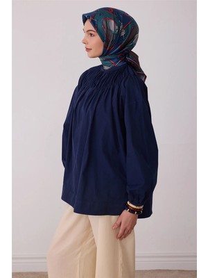 Belli Mor Geometrik Desen %100 Twill Ipek Eşarp 4400-04