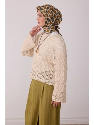Belli Sarı Geometrik Desen %100 Twill Ipek Eşarp 4408-04