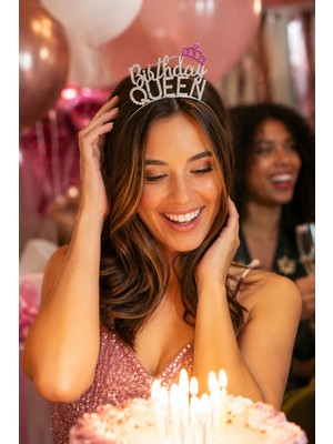 Dodomar Birthday Queen Taç Metal Taşlı Gümüş Renk Doğum Günü Parti Tacı Kutlama ve Fotoğraf Aksesuarı