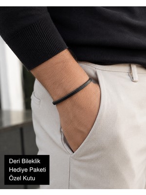 Herşey Nota Calderis Loop Siyah Deri Erkek Bileklik – Gümüş Renk Küre Klips