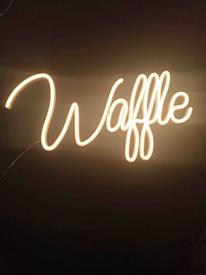 Neon Star 3d Waffle Yazılı Neon LED Tabela Büyük Boy 46X22 cm Gün Işığı Renk Kafe & Dekorasyon