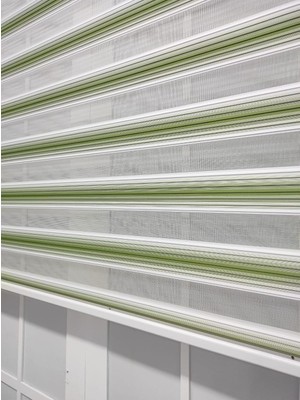 Yeşil Beyaz Geçişli Zebra Stor (200X200)