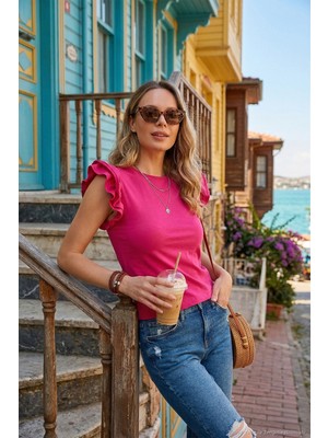 Lela Pamuklu Kolları Fırfırlı Slim Fit Bisiklet Yaka T Shirt Bayan T Shirt 5864500