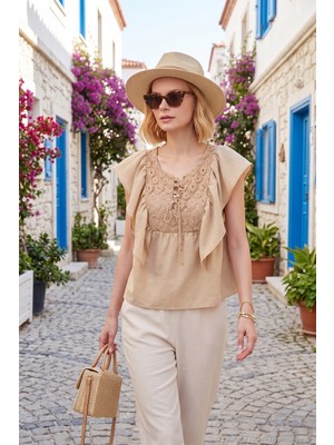 Lela Regular Fit Önden Bağlamalı Volanlı Bluz Bayan Bluz 611FB20064