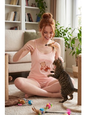 Lela Yumuşak Dokulu Baskılı Ip Askılı Şortlu Pijama Takımı Bayan Pijama Takımı 65750124