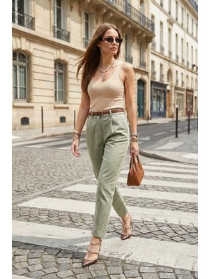 Lela Streç Pamuklu Regular Fit Yüksek Bel Düz Kısa Paça Kemerli Pantolon Bayan Pantolon 668YP5335