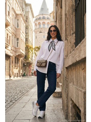 Lela Relaxed Fit Fular Detaylı Klasik Yaka Göğüs Cepli Gömlek Bayan Gömlek 6925427