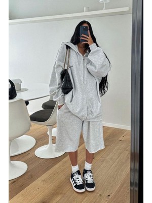 Vladivosto Bol Kalıp Oversize Diz Hizasında Unisex Büyük Beden Battal Kalıp Cepleri Derin Yazlık Şort