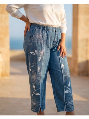 Zanessi Büyük Beden Çiçek Desenli Mom Kesim Bileği Yırtmaçlı Denim Kadın Pantolon